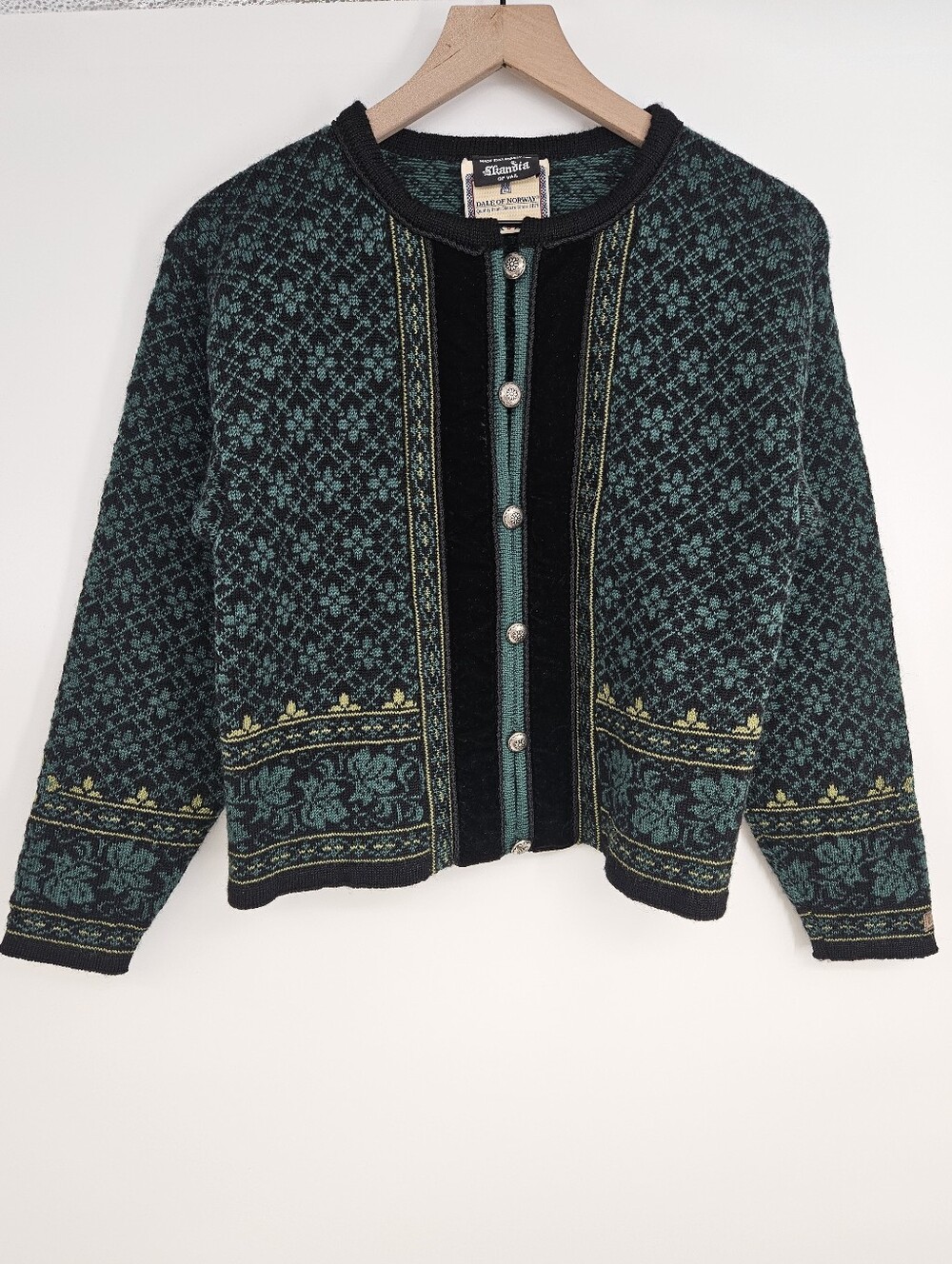 Dale Of Norway x Skandia Of Vail Green Fair Isle Patterm Button Front Cardigan